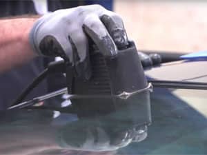 windshield-removal-tool-glass-blaster
